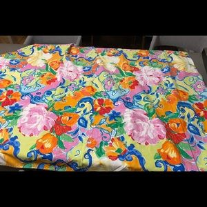 Wilton Court  Colorful Floral Print Tablecloth